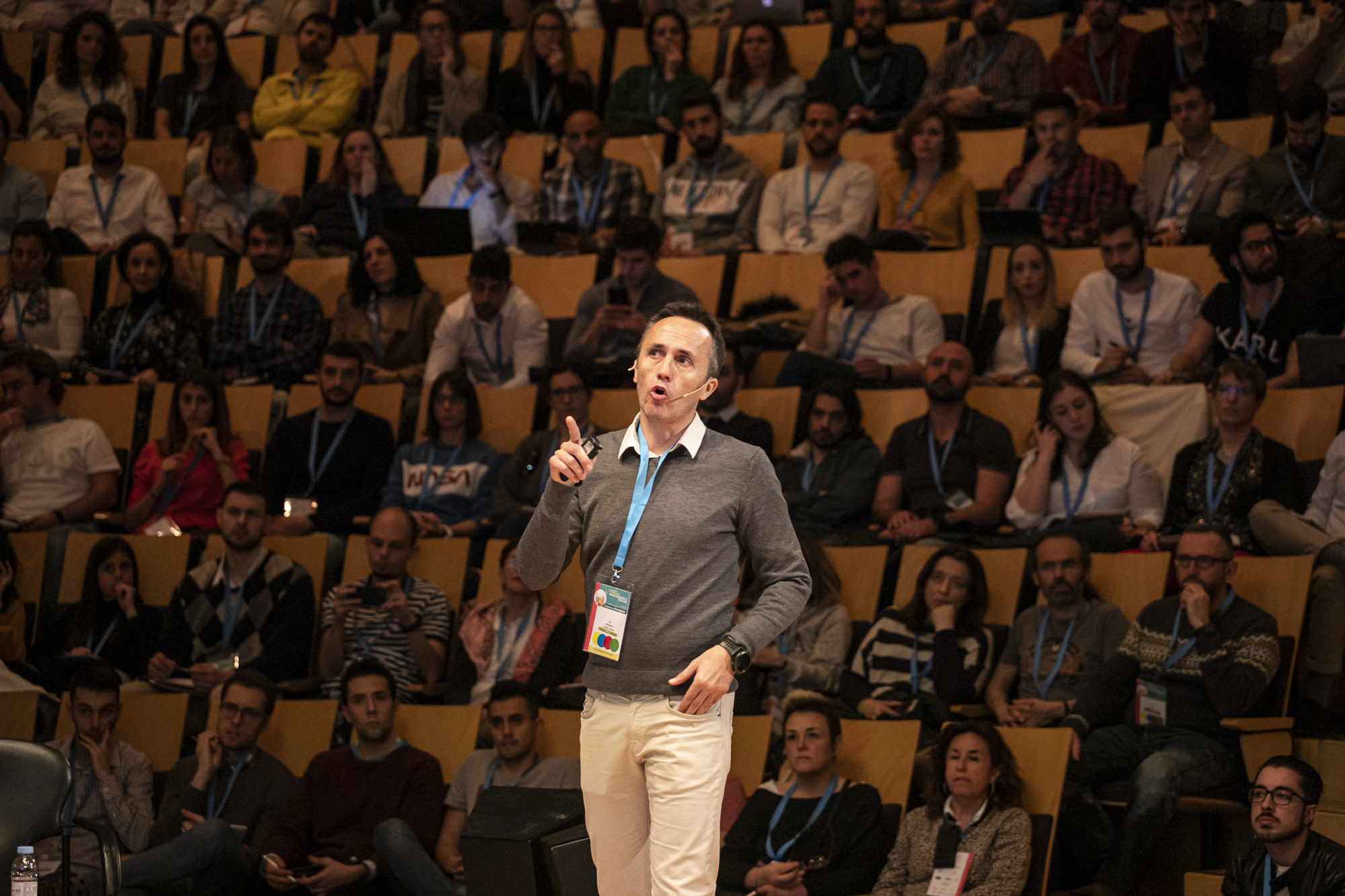 Fotógrafo para congresos y eventos en Zaragoza, Asier Alkorta